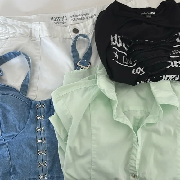 Edgy Streetwear BUNDLE (4) Bustier Shorts Tee Button Down Y2k Coquette Festival - Picture 1 of 16